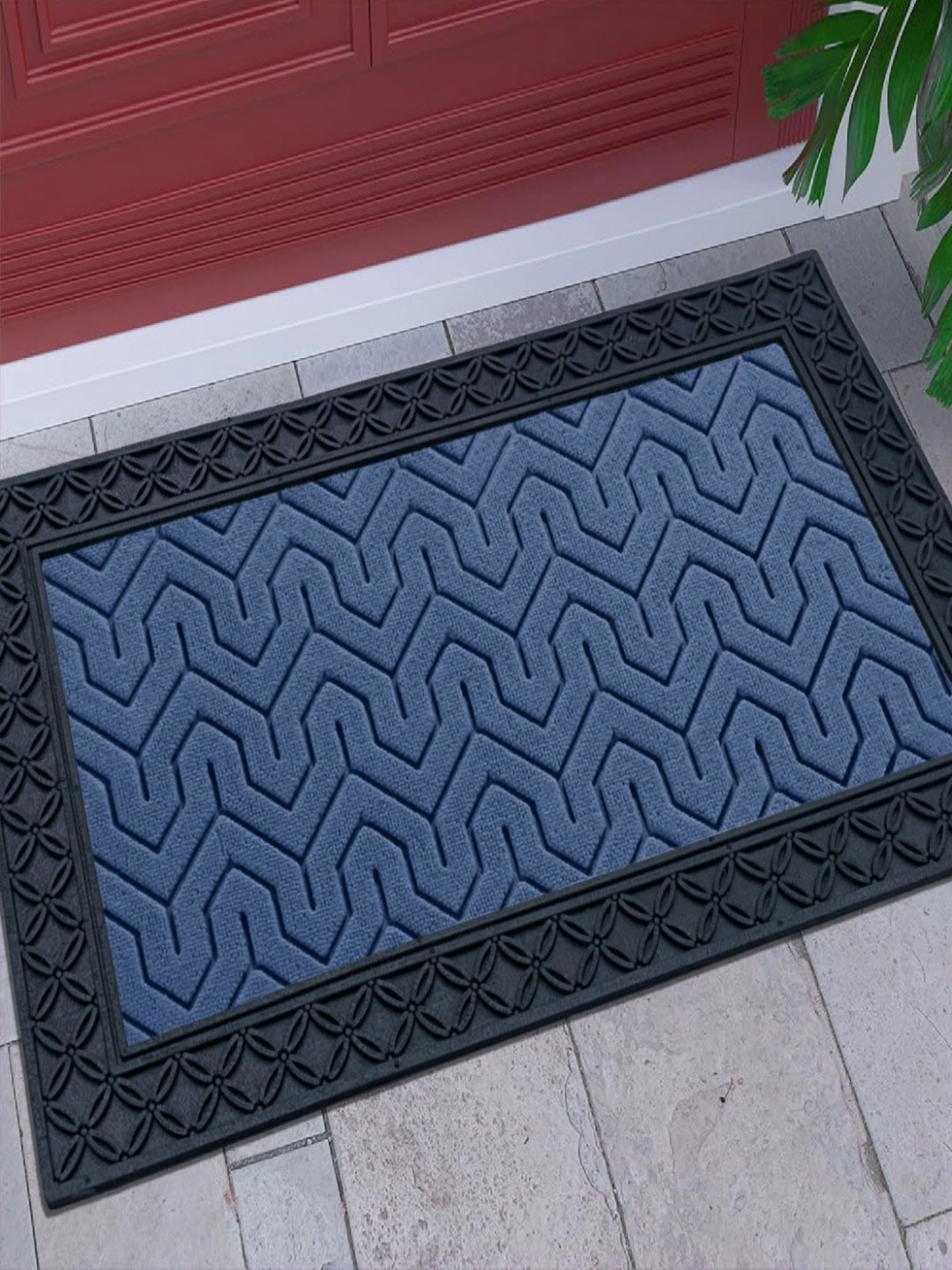 

LUXEHOME INTERNATIONAL Blue & Black Textured Rubber Coir Anti Slip Doormat