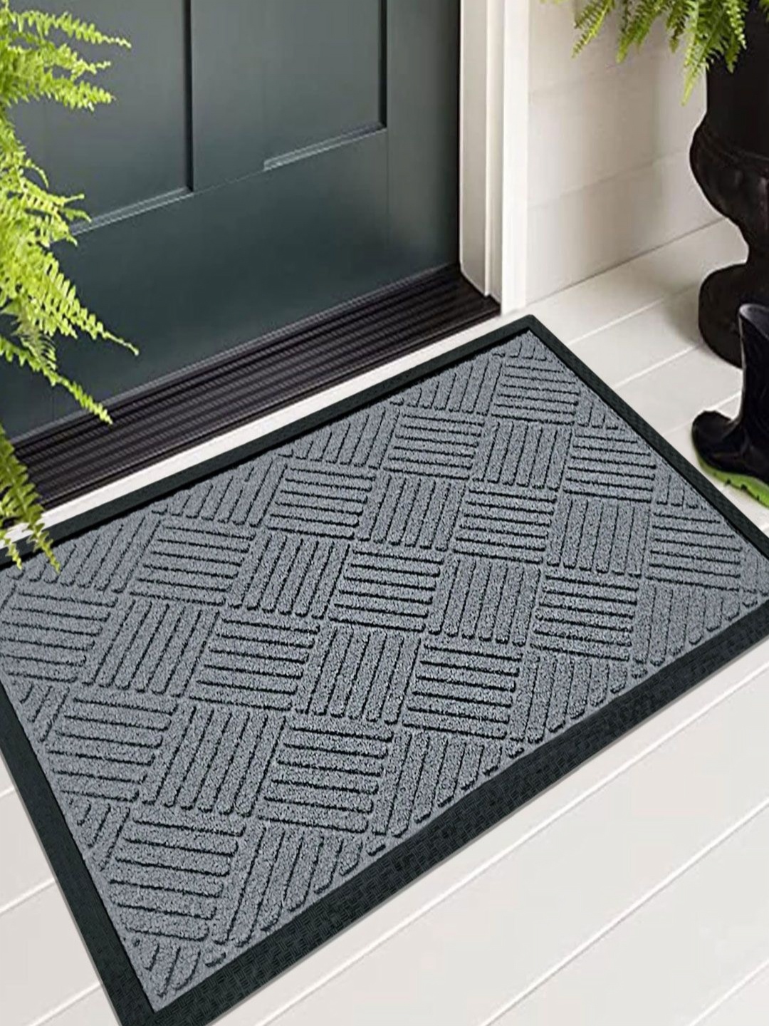 

LUXEHOME INTERNATIONAL Grey & Black Geometric Rubber Coir Anti Slip Doormat