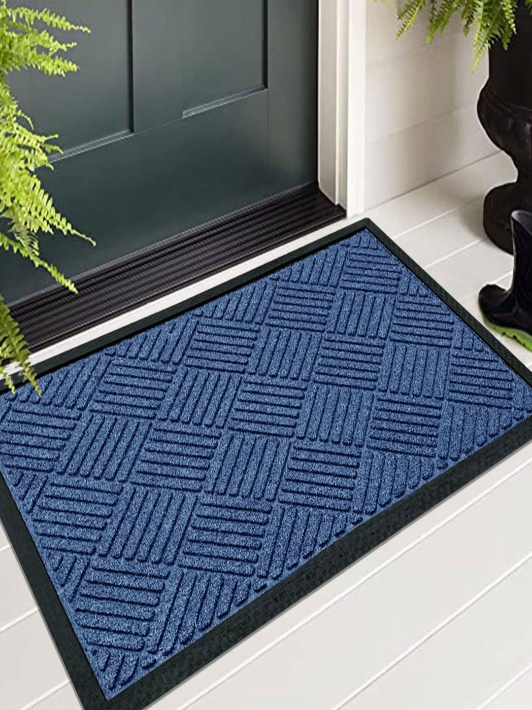 

LUXEHOME INTERNATION Blue & Black Geometric Rubber Coir Anti Slip Doormat