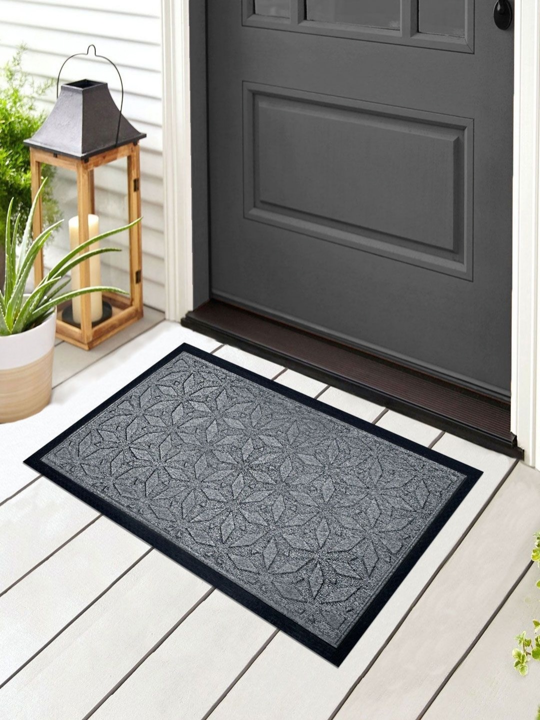 

LUXEHOME INTERNATIONAL Grey & Black Star Rubber Coir Anti Slip Doormat