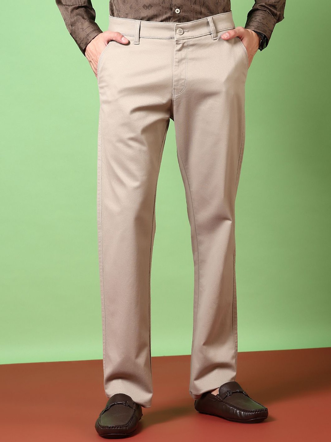 

V-Mart Men Mid-Rise Chinos Trousers, Grey