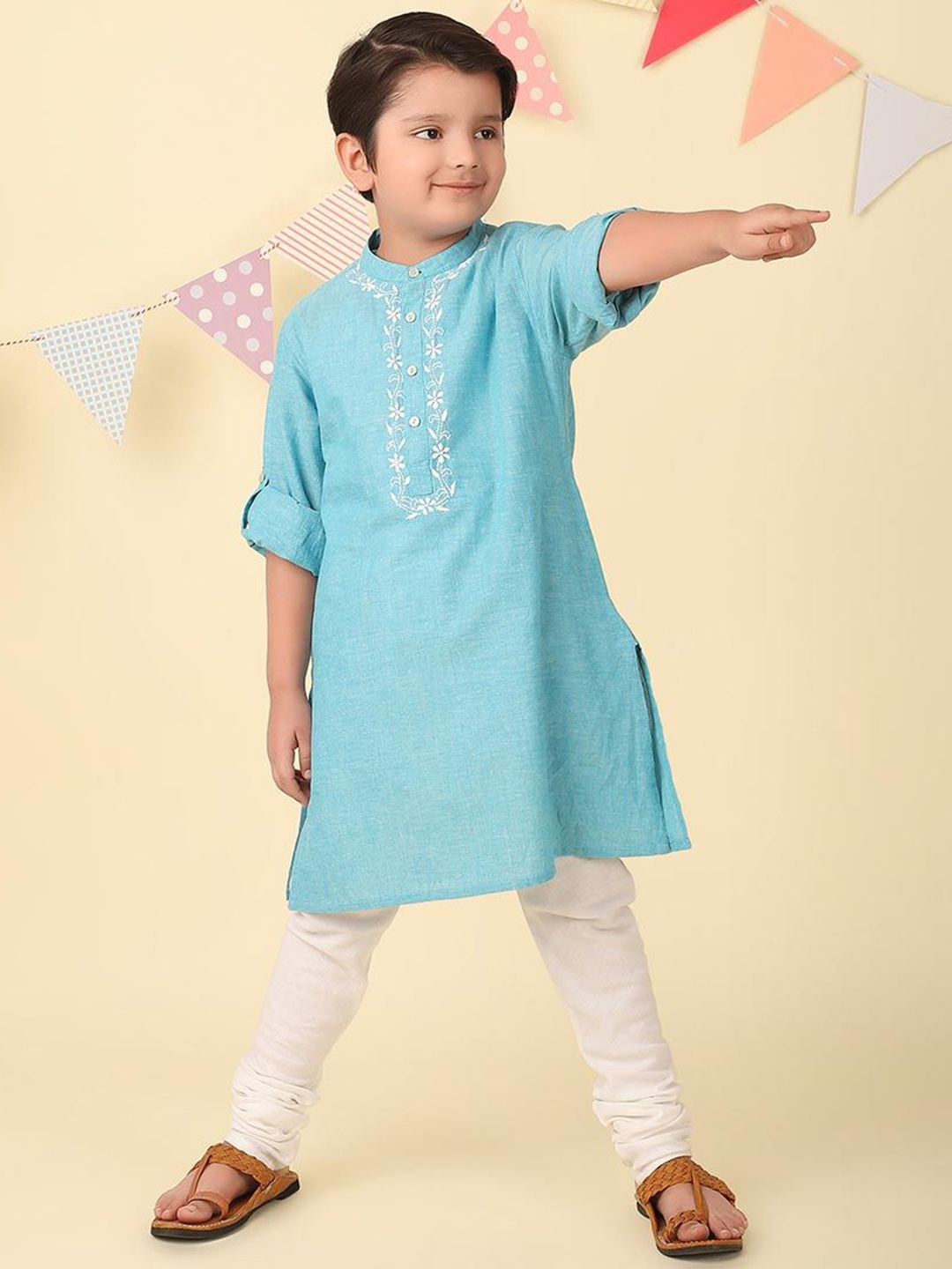 

Fabindia Boys Floral Embroidered Cotton Chikankari Band Collar Straight Kurta, Blue