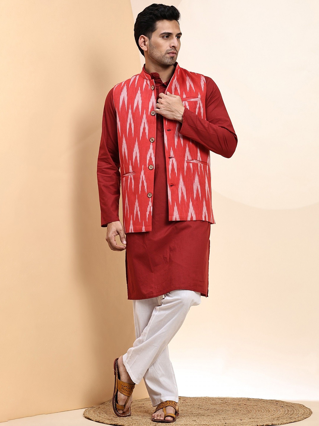 

Moda Rapido Woven Design Band Collar Pure Cotton Straight Kurta With Pyjama & Nehru Jacket, Red