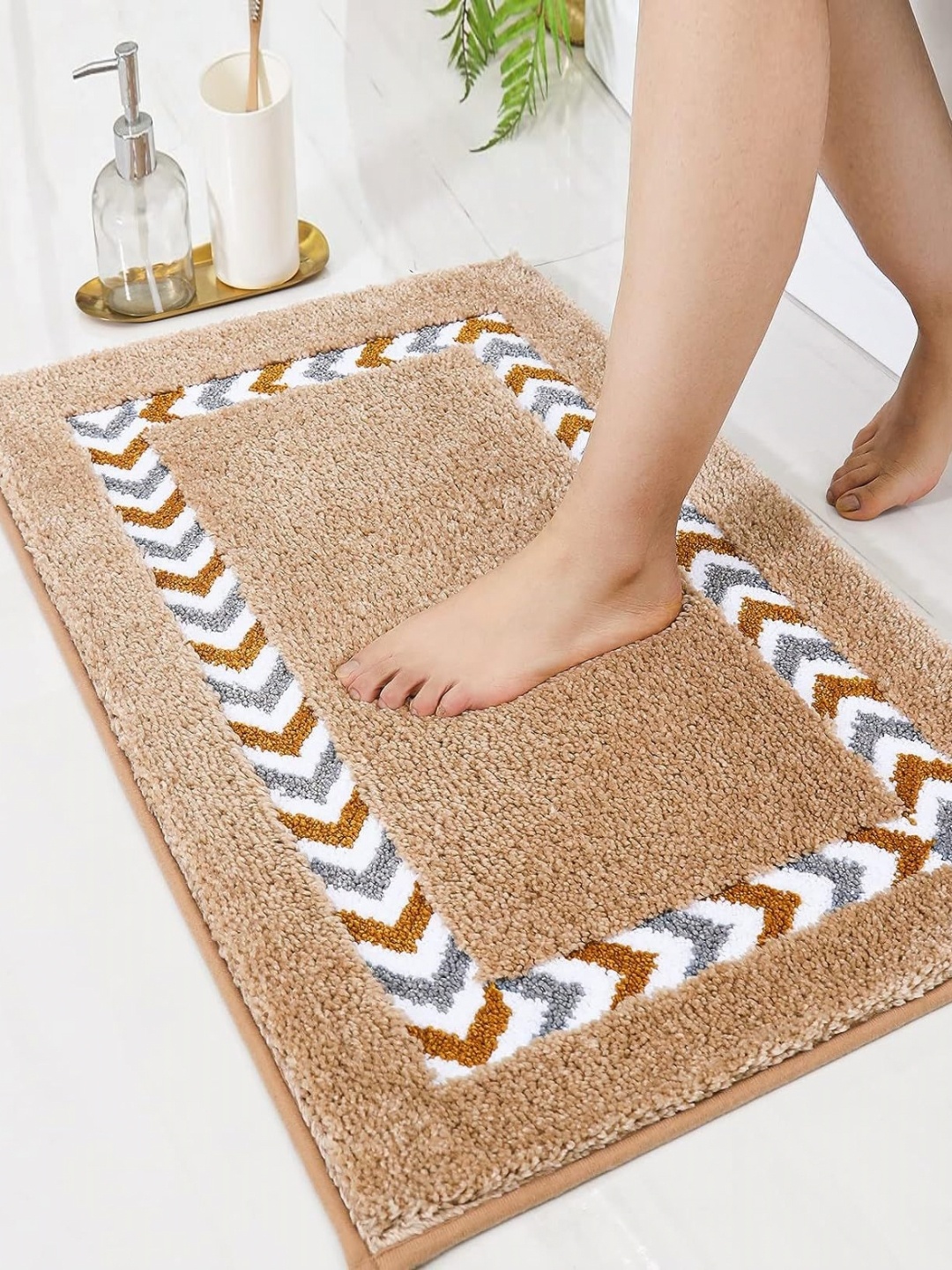 

ROSEATE Race Track Bathmat, Tan