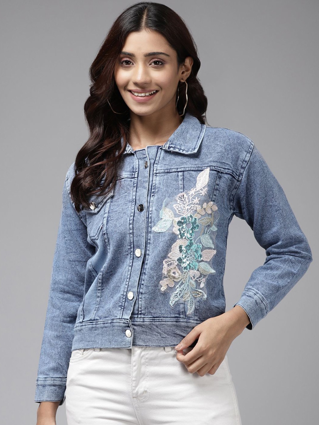 

The Roadster Lifestyle Co. Women Floral Printed Denim Casual Windcheater Denim Jacket, Blue