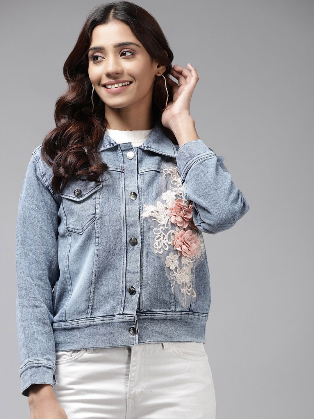 

The Roadster Lifestyle Co. Women Floral Printed Denim Casual Windcheater Denim Jacket, Blue