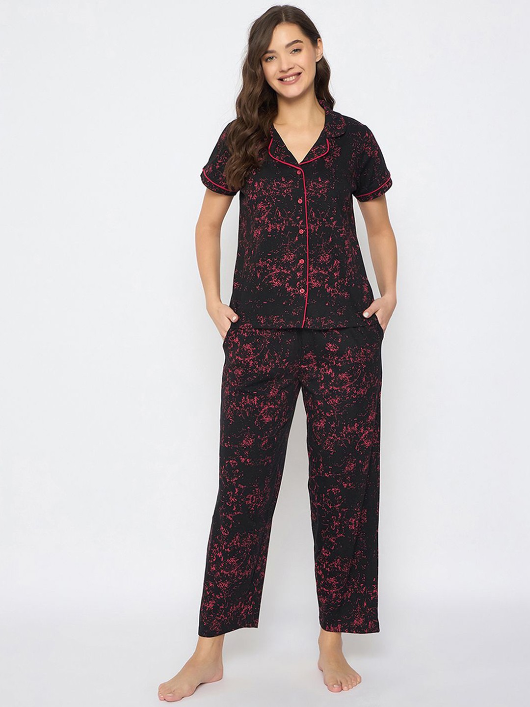 

Clovia Women Printed Night suit, Black