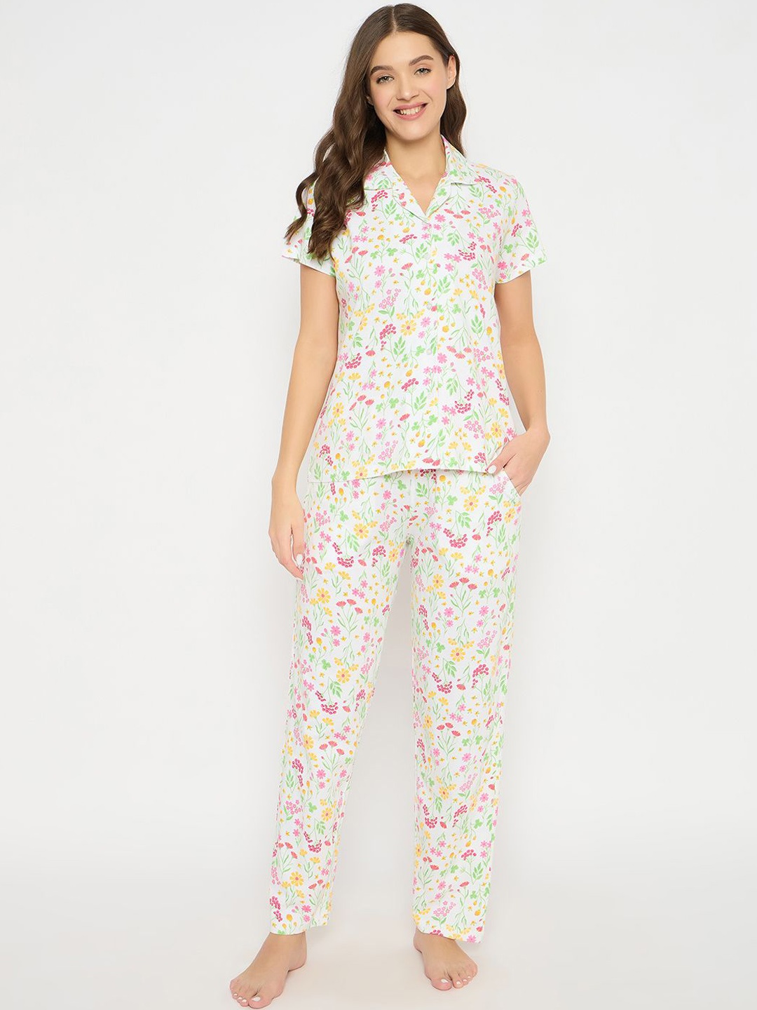 

Clovia Women Printed Night suit, White