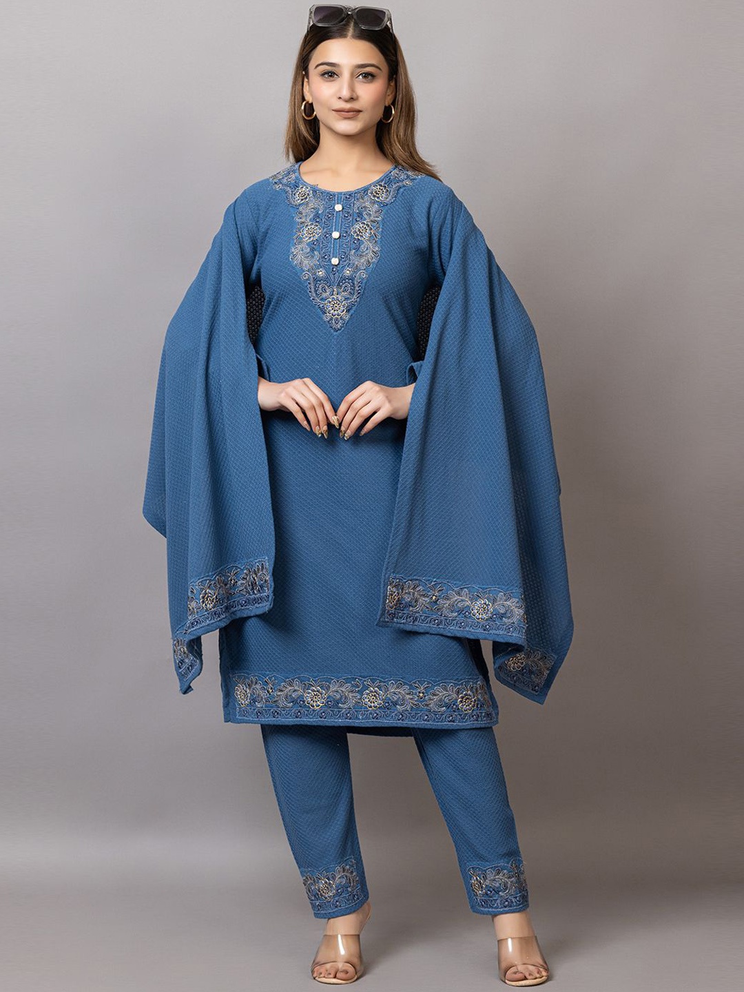 

Wool's Kart Floral Embroidered Thread Work Straight Kurta With Trouser & Dupatta, Blue