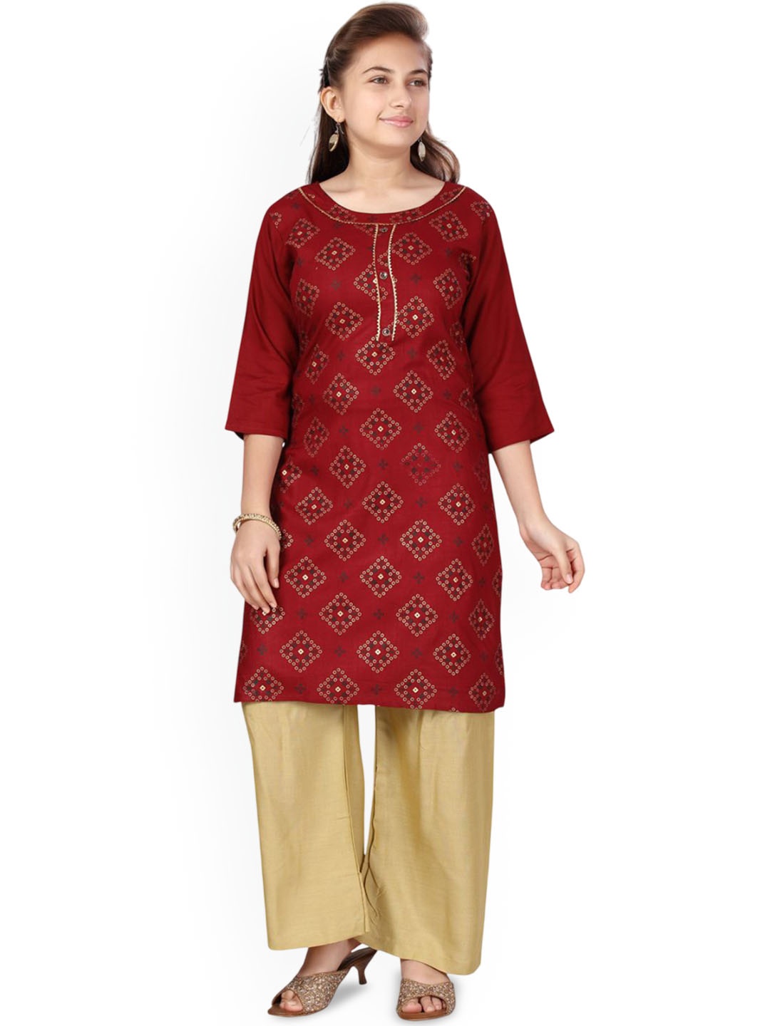 

Sangria Girls Maroon Bandhani Printed Pure Cotton Straight Kurta & Trousers