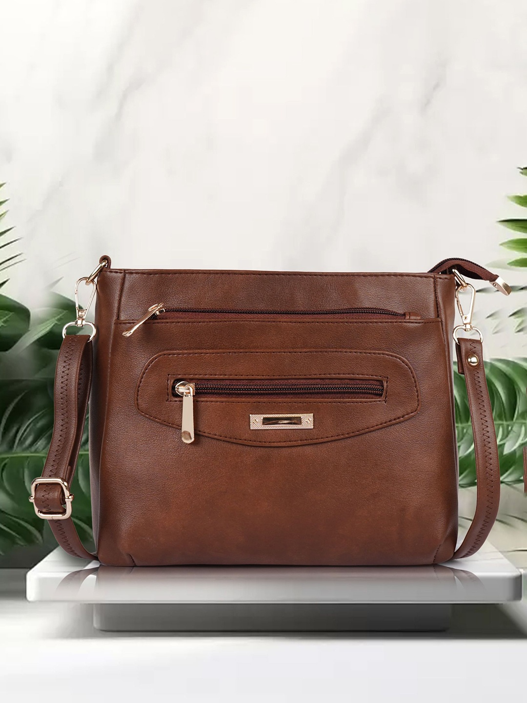 

PARSLEY Structured Sling Bag, Brown