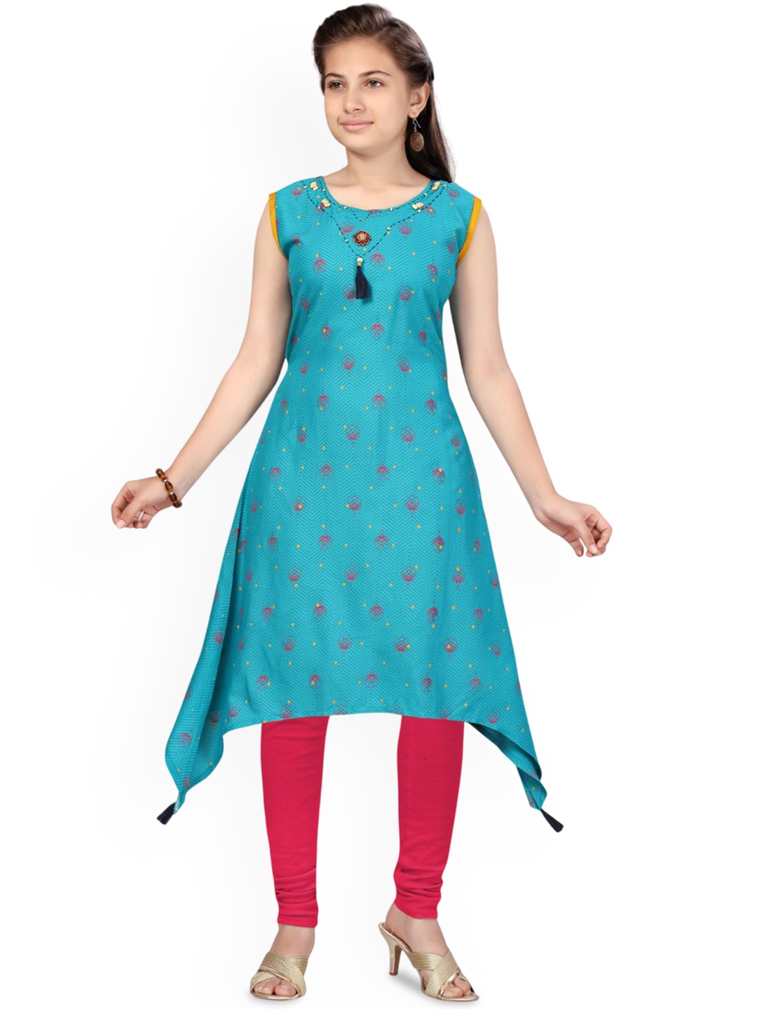 

Sangria Girl Floral Printed Cotton Sleeveless Round Neck A-Line Kurta, Blue