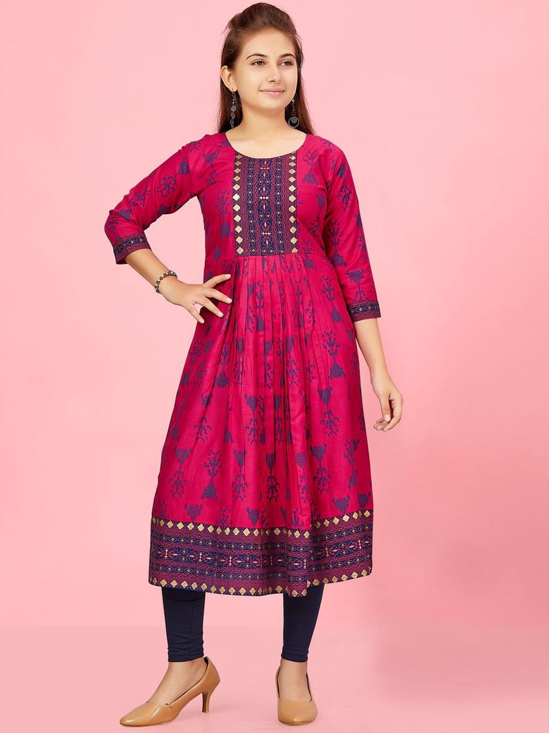 

Sangria Girls Pink Ethnic Motifs Printed Round Neck Pleated Cotton Anarkali Kurta