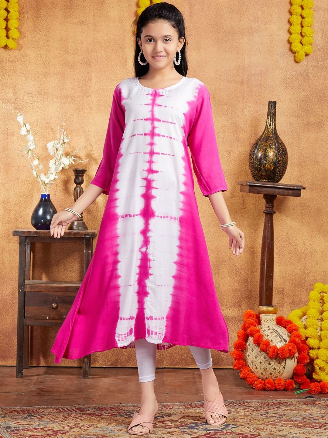 

Sangria Girls Pink Tie & Dye Printed Round Neck A-Line Kurta