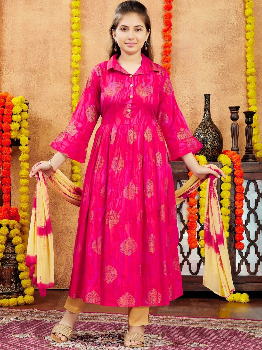 

Sangria Girls Pink Floral Printed Shirt Collar Pleated Pure Cotton Anarkali Kurta