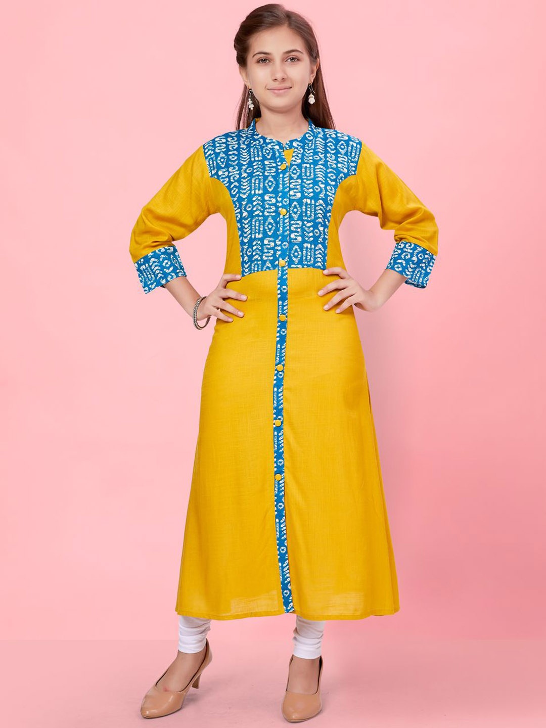 

Sangria Girls Yellow Ethnic Motifs Printed Mandarin Collar Pure Cotton A-Line Kurta