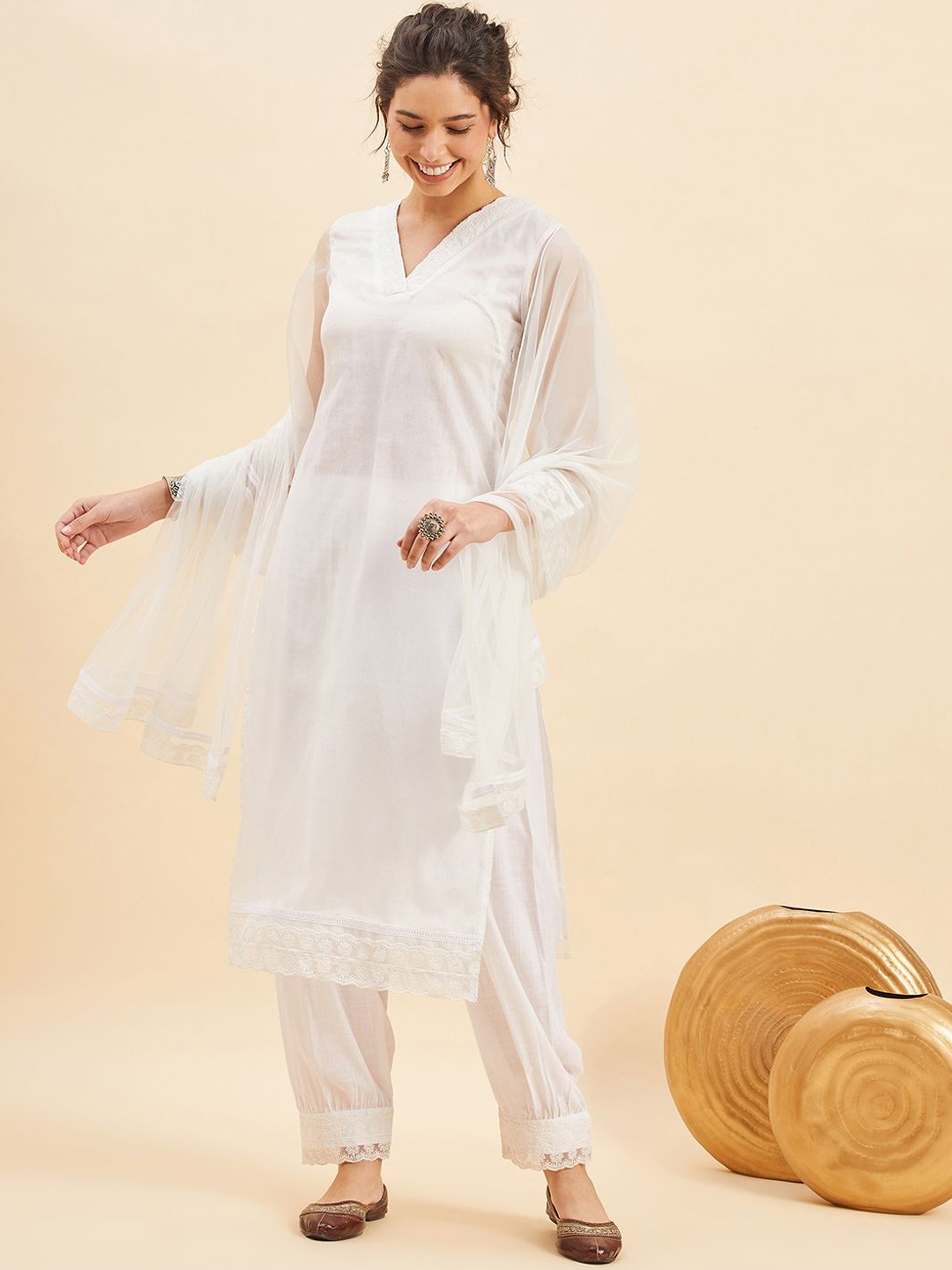 

PANIT Women Regular Kurta with Trousers & With Dupatta, White
