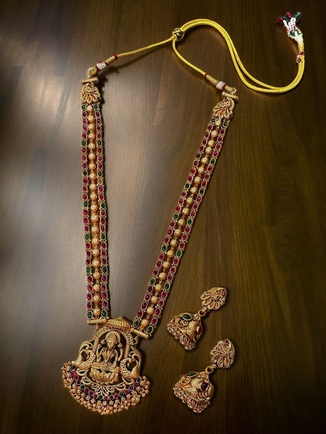 

Kalakrith Milano Stone-Studded Anti-Tarnish Lakshmi Goddess Jewellery Set, Gold