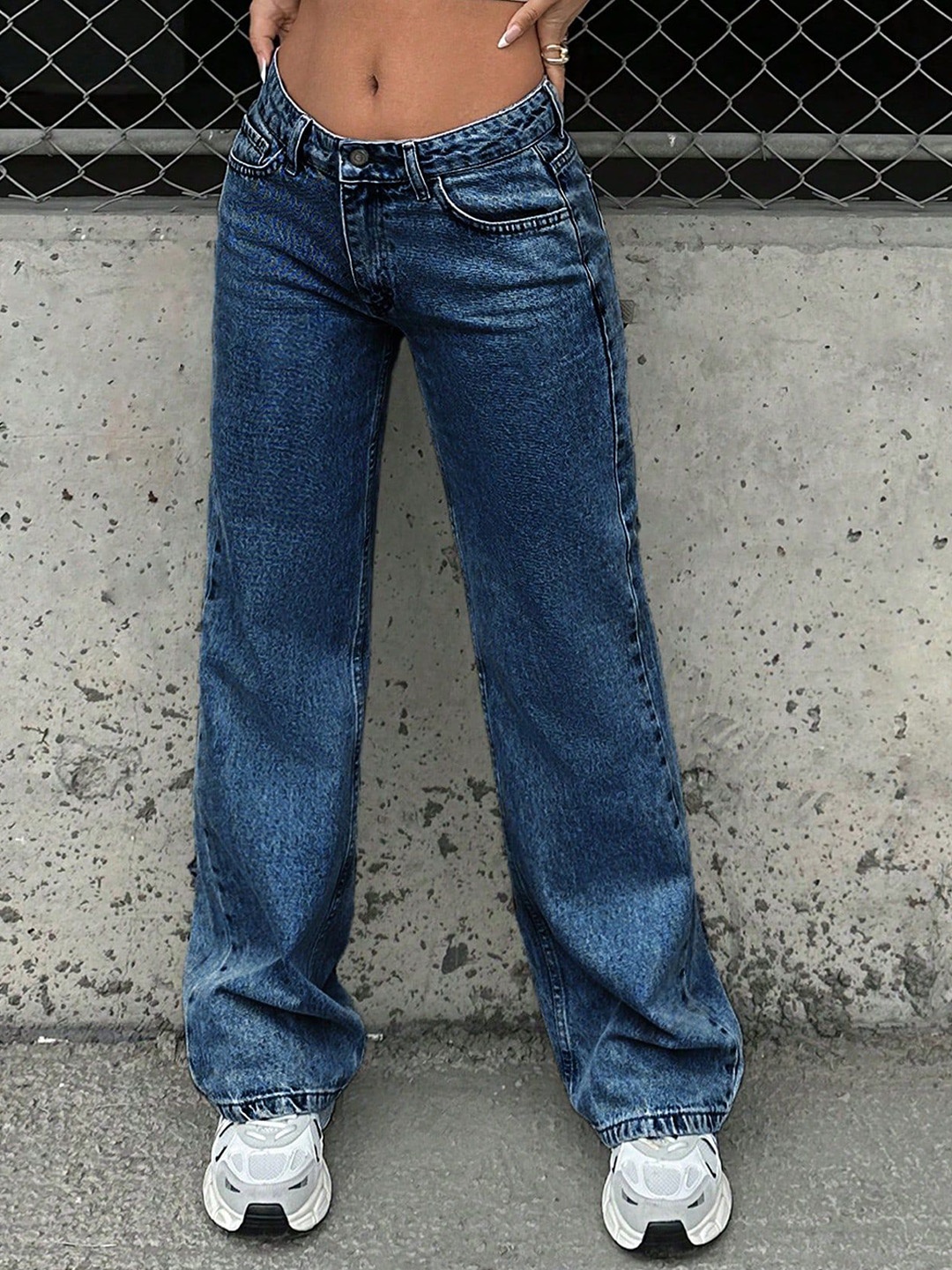 

Glossia Women Comfort Boyfriend Fit High-Rise Light Fade Stretchable Jeans, Blue