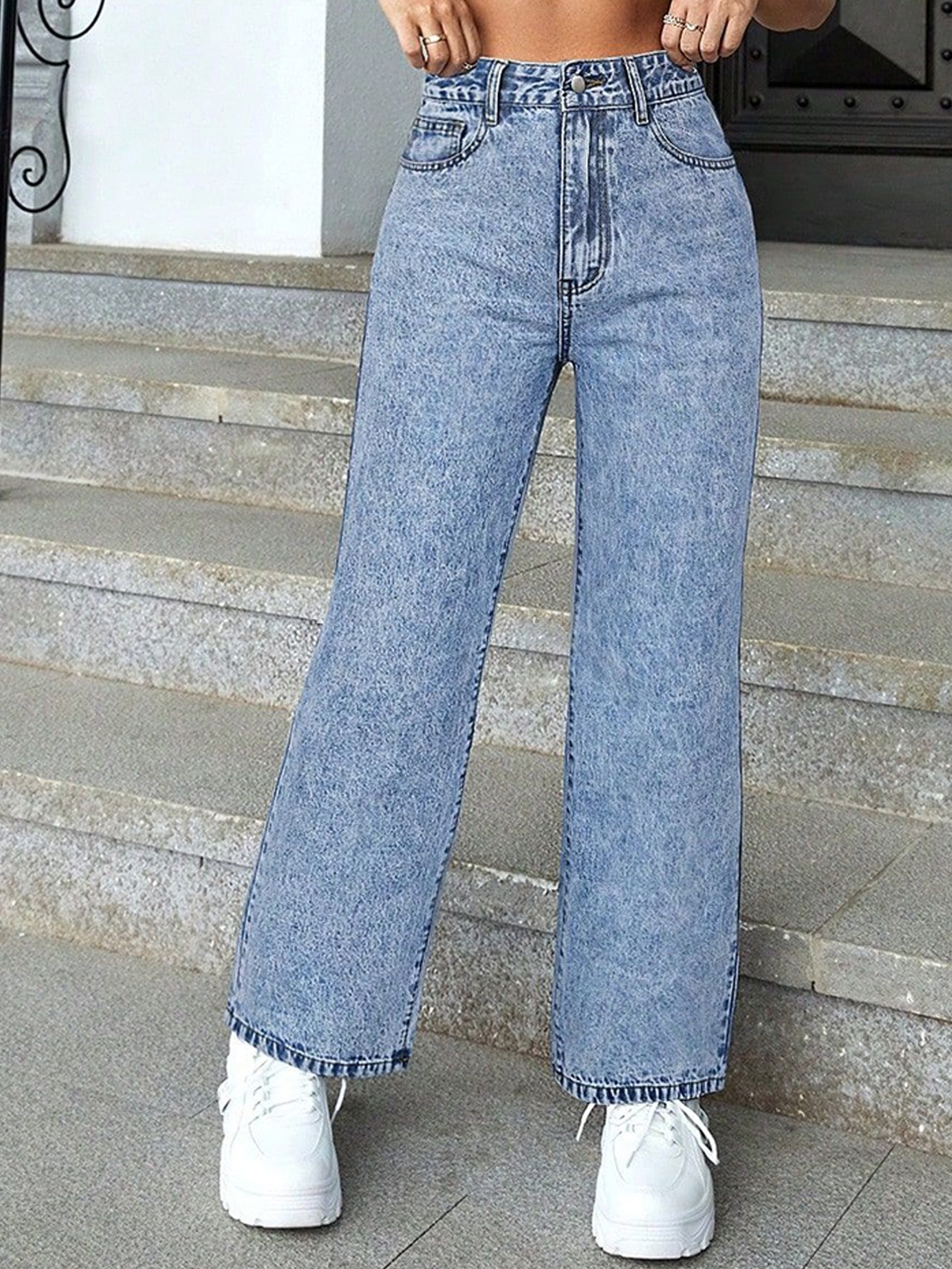 

Glossia Women Comfort Straight Fit High-Rise Light Fade Stretchable Jeans, Blue