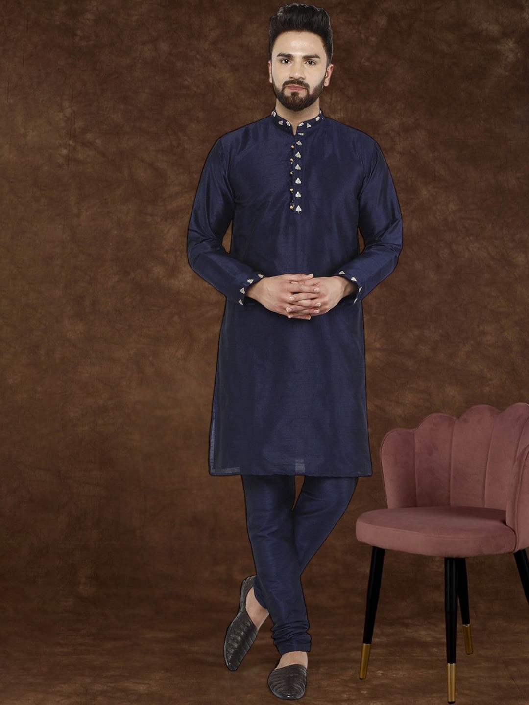 

Moda Rapido Mandarin Collar Thread Work Kurta With Pyjamas, Blue