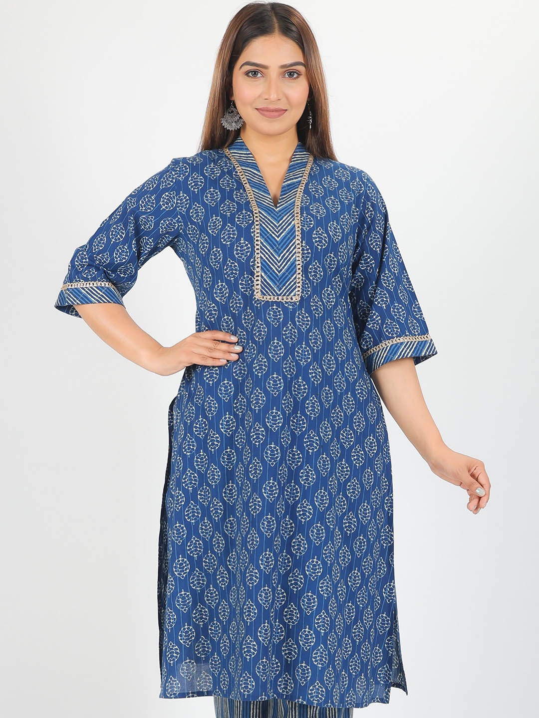 

Aramya Ethnic Motifs Printed Cotton Straight Kurta, Blue