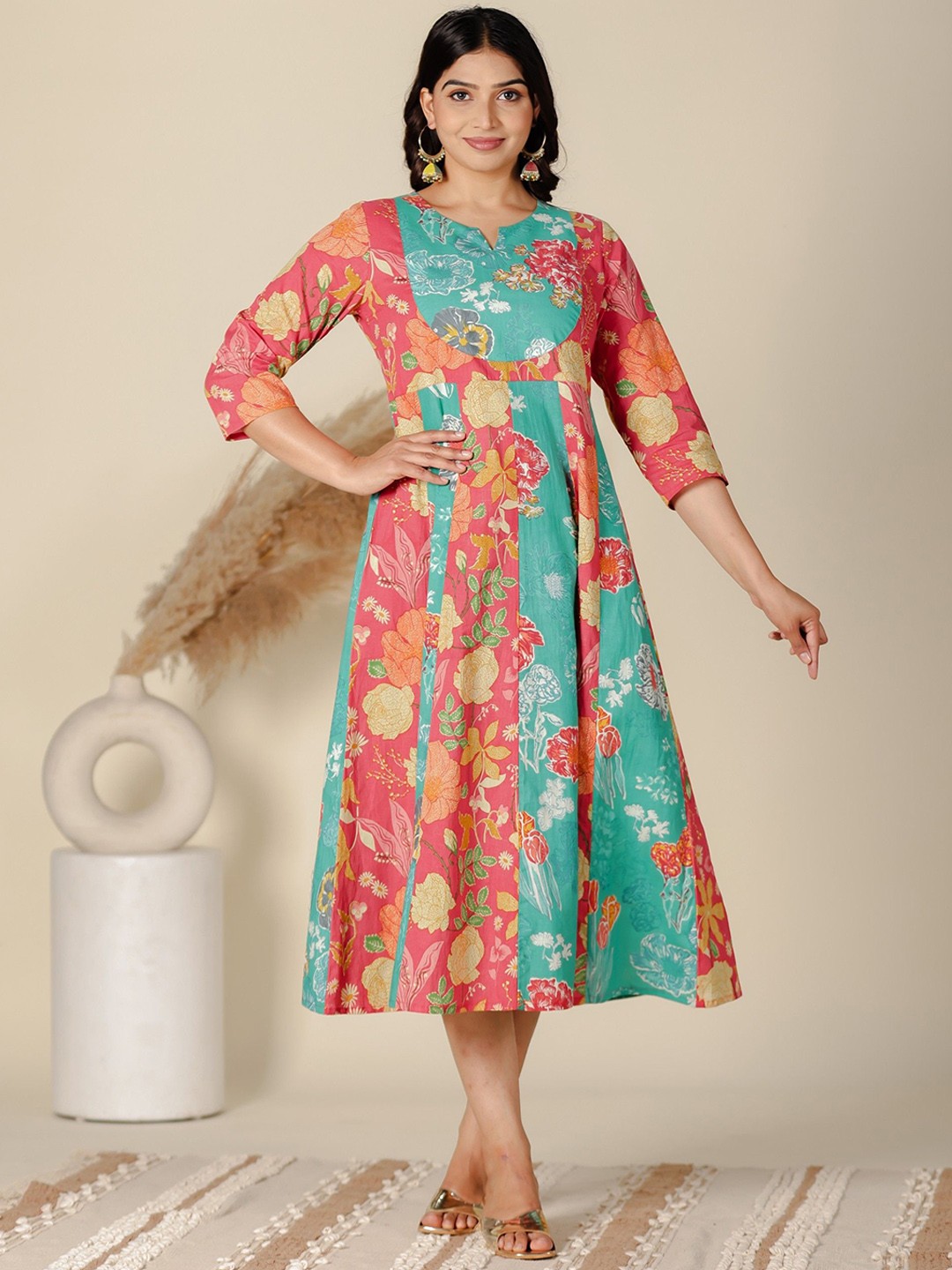 

Aramya Women Floral Printed Keyhole Neck Anarkali Kurta, Multi