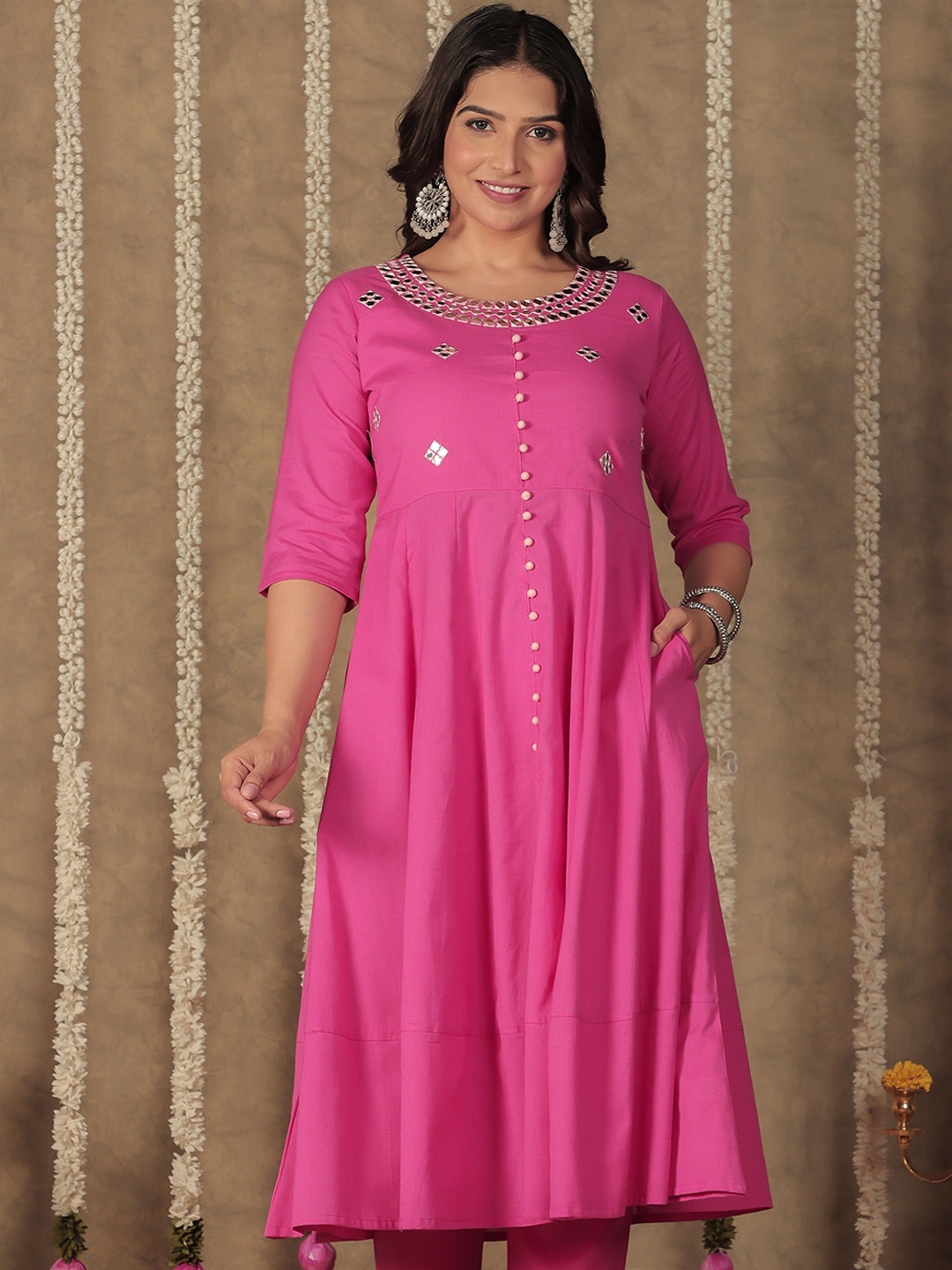 

Aramya Embroidered Round Neck Linen Mirror Work Anarkali Kurta, Pink