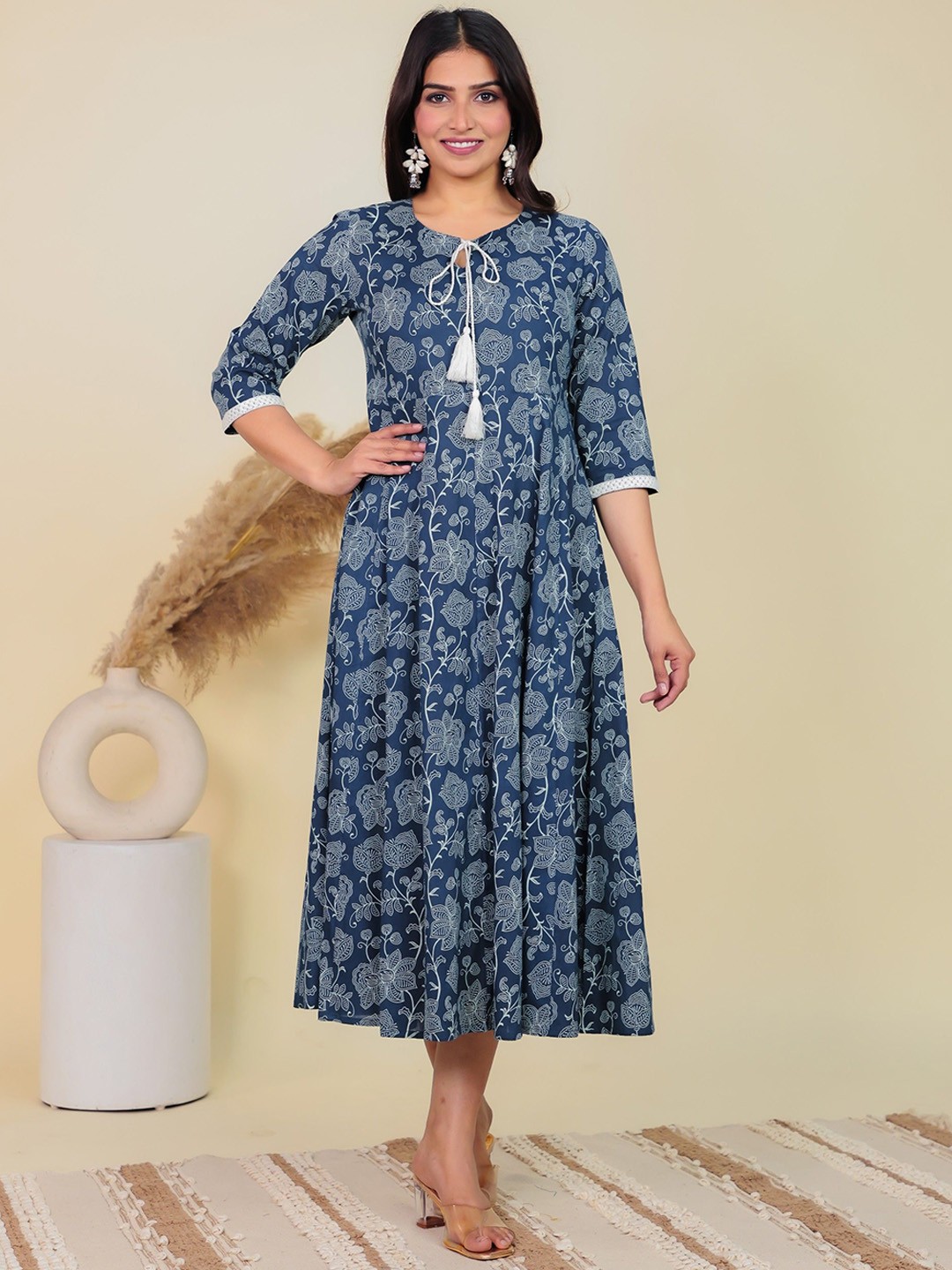

Aramya Women Floral Printed Keyhole Neck Anarkali Kurta, Blue