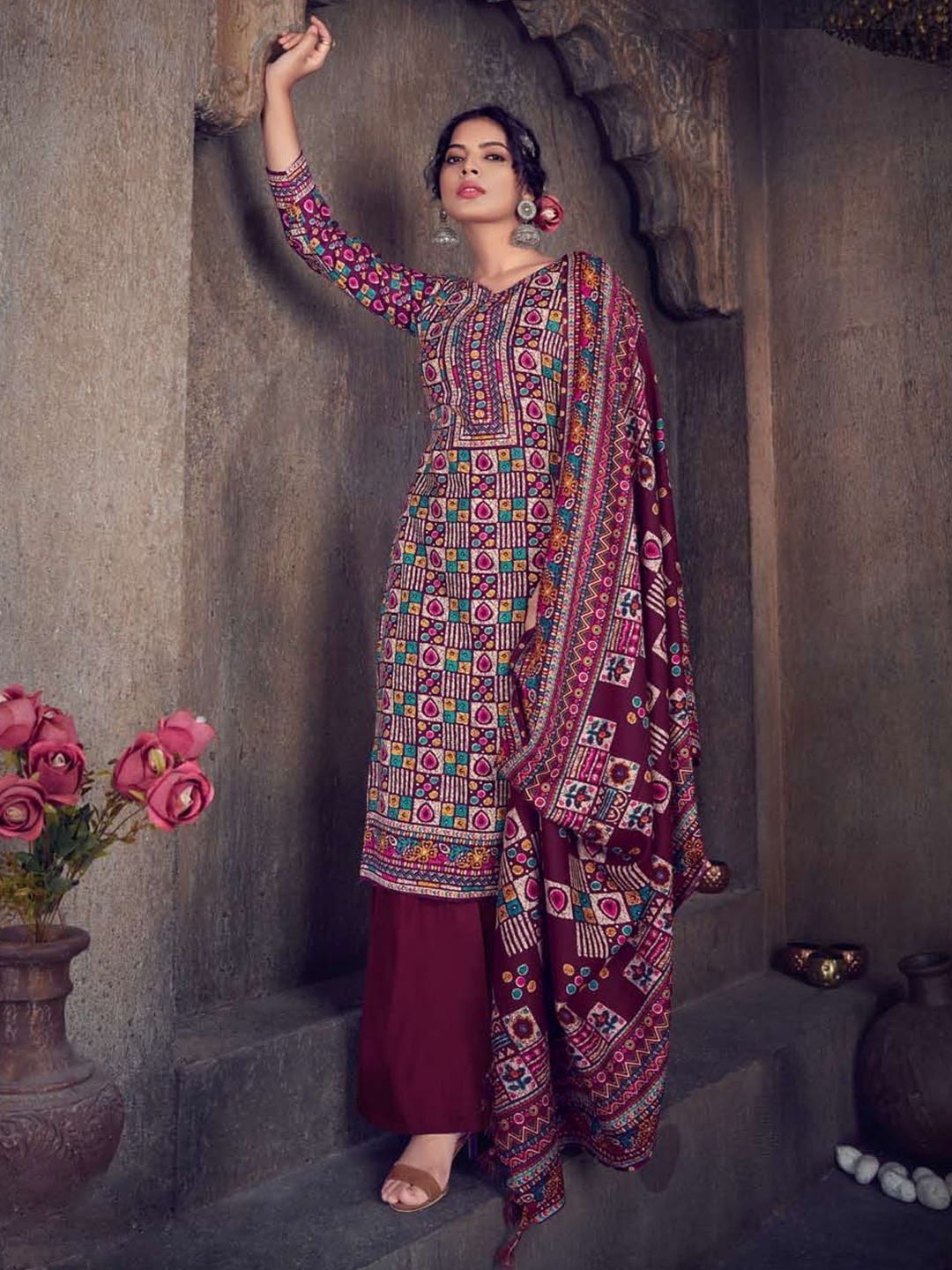 

REET MAHAL Geometric Printed Pashmina Unstitched Dress Material, Purple