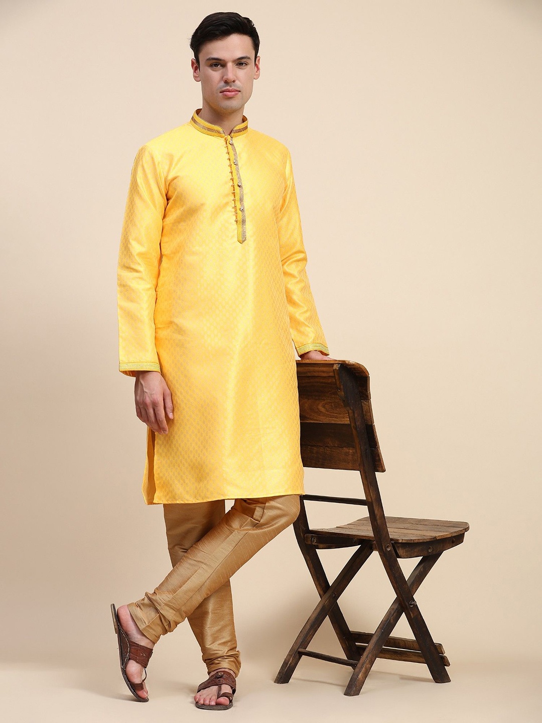 

Moda Rapido Mandarin Collar Stones And Beads Work Thread Work Kurta With Pyjamas, Yellow