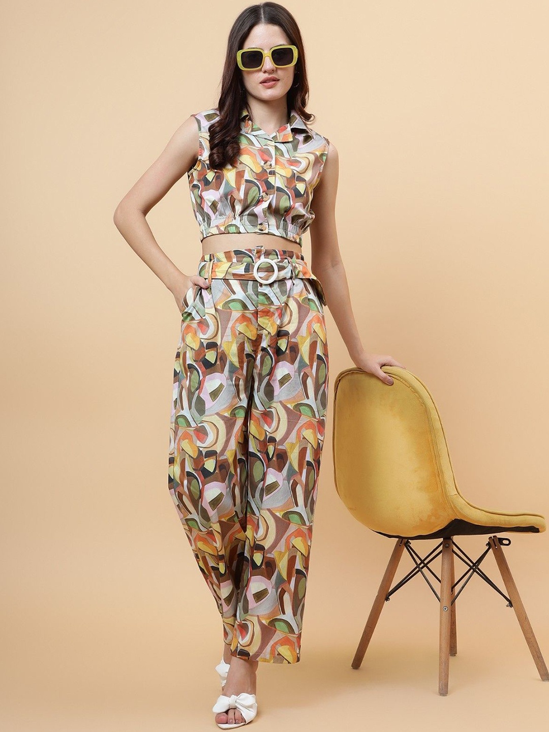 

STITCH MONKEY Fon Brown Printed Crop Top With Pants, Yellow