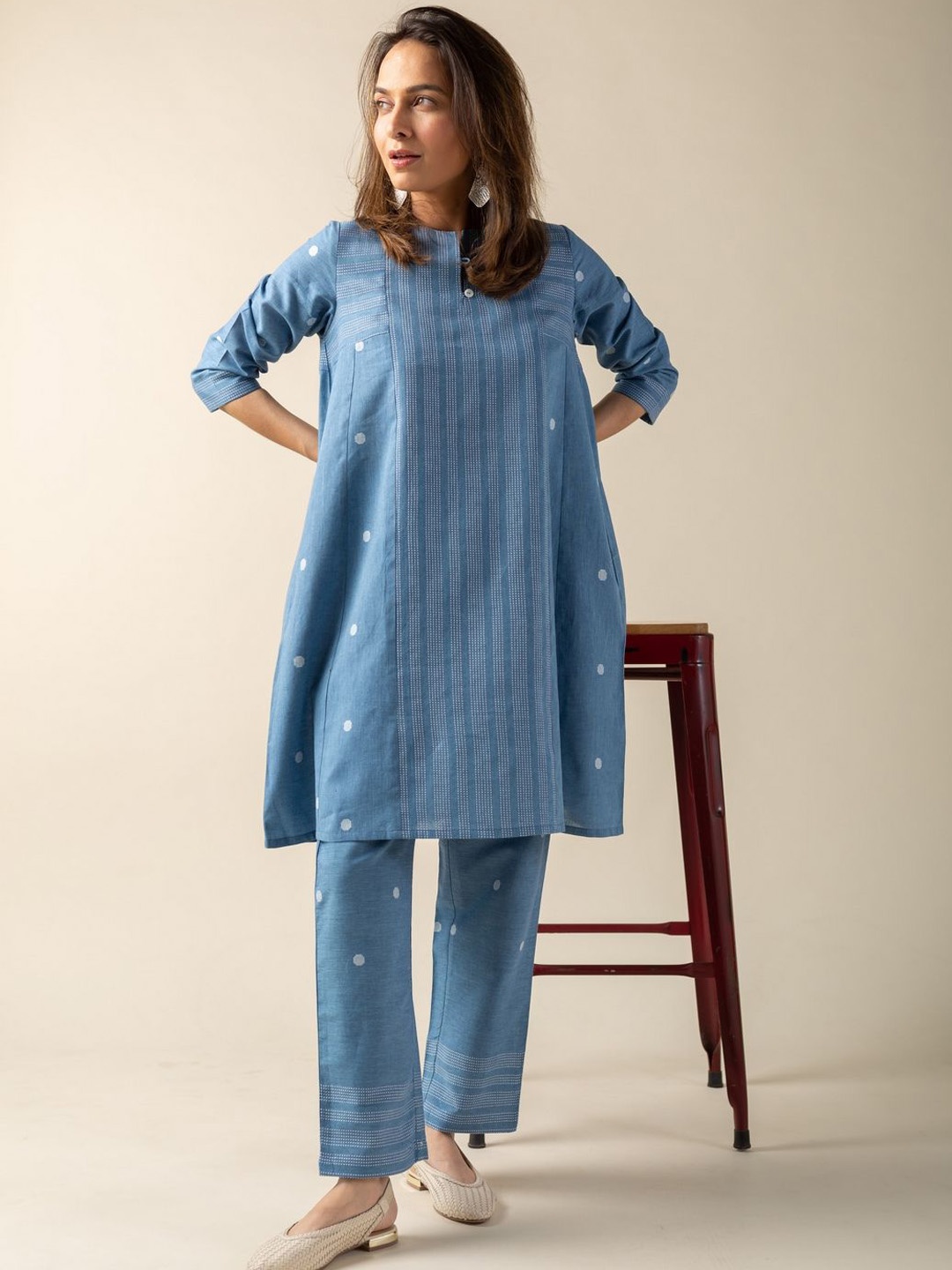 

KUSVAA Striped Embroidered Thread Work Pure Cotton A-Line Kurta With Trousers, Blue