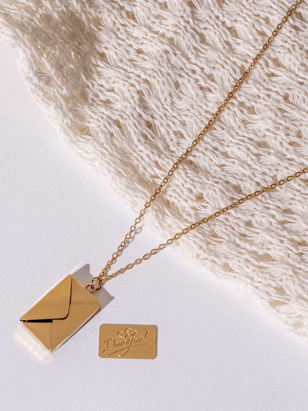 

ZAISHA 18K Gold Plated Stainless Steel Classy Envelope ILY Chain