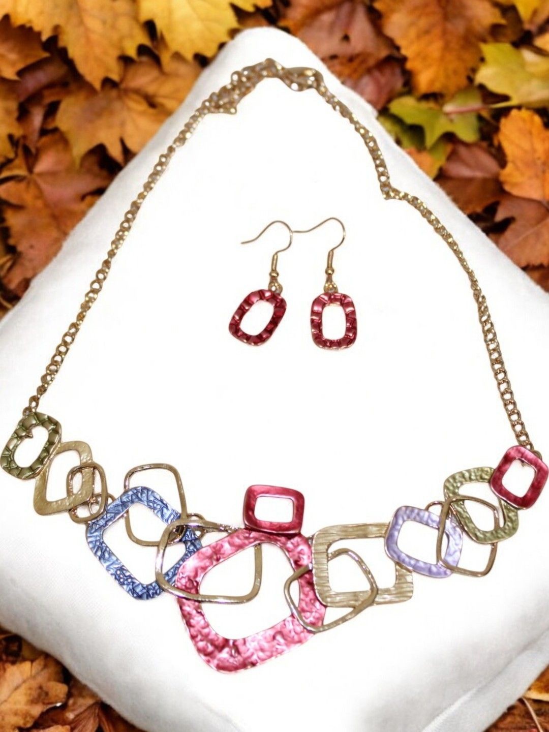 

Jolly Faces Stone Studded Jewellery Set, Gold
