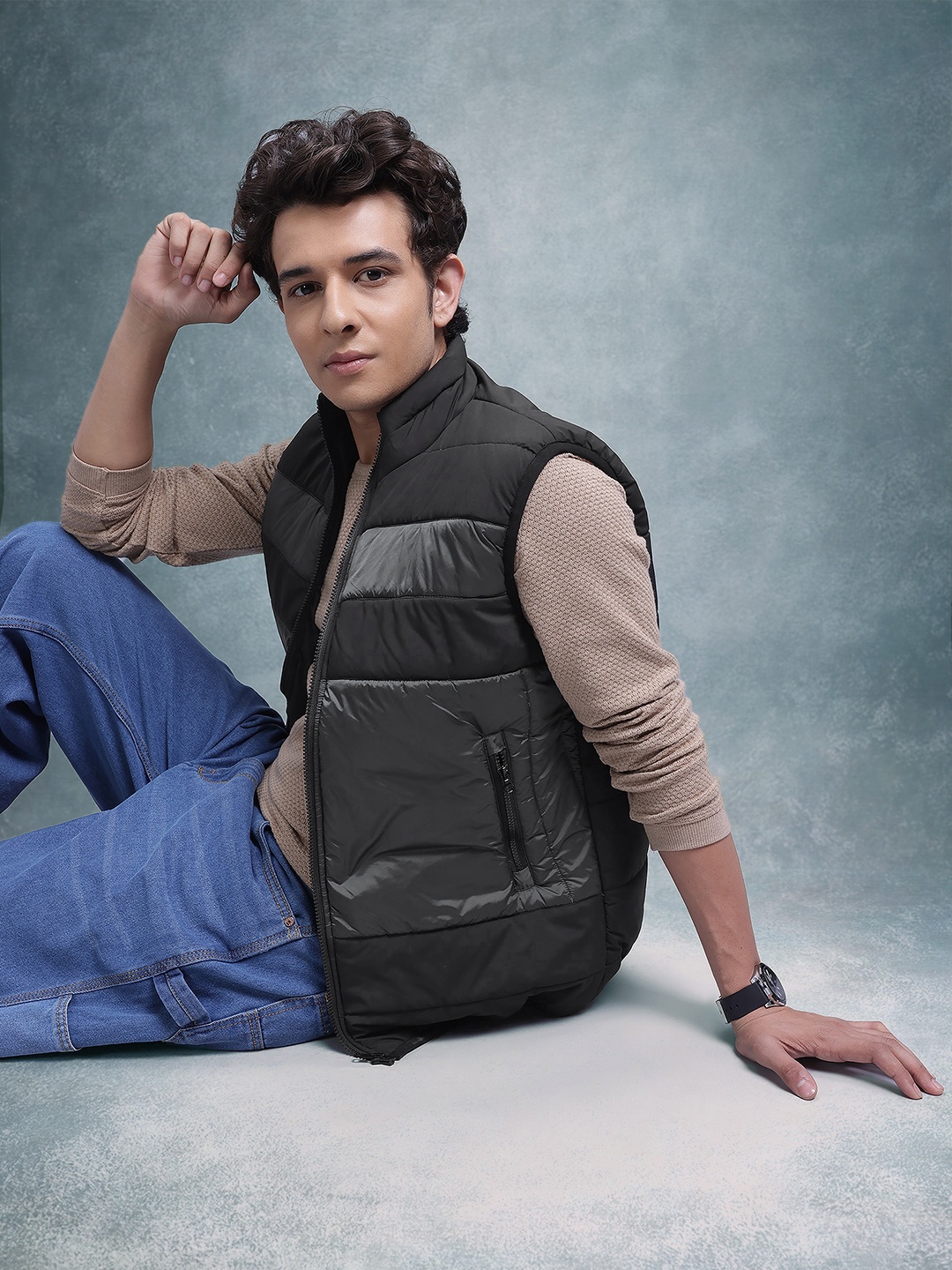 

The Roadster Lifestyle Co. Colourblocked Gilet Jacket, Black