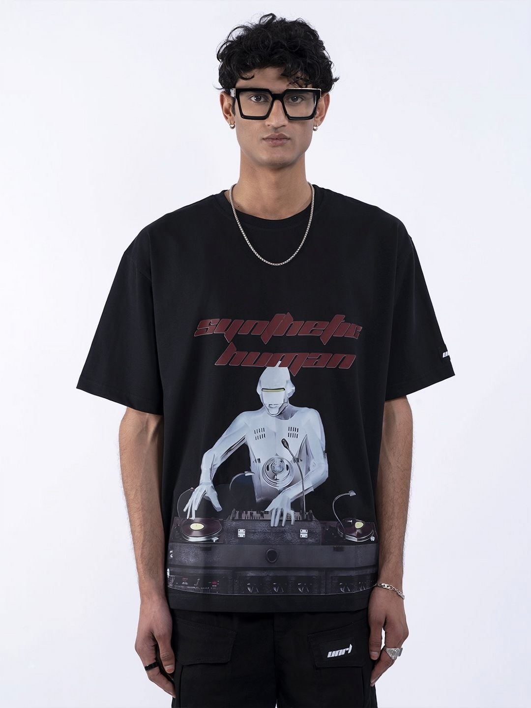 

HERE&NOW Men Graphic Printed Drop-Shoulder Sleeves Relaxed Fit Casual T-shirt, Black