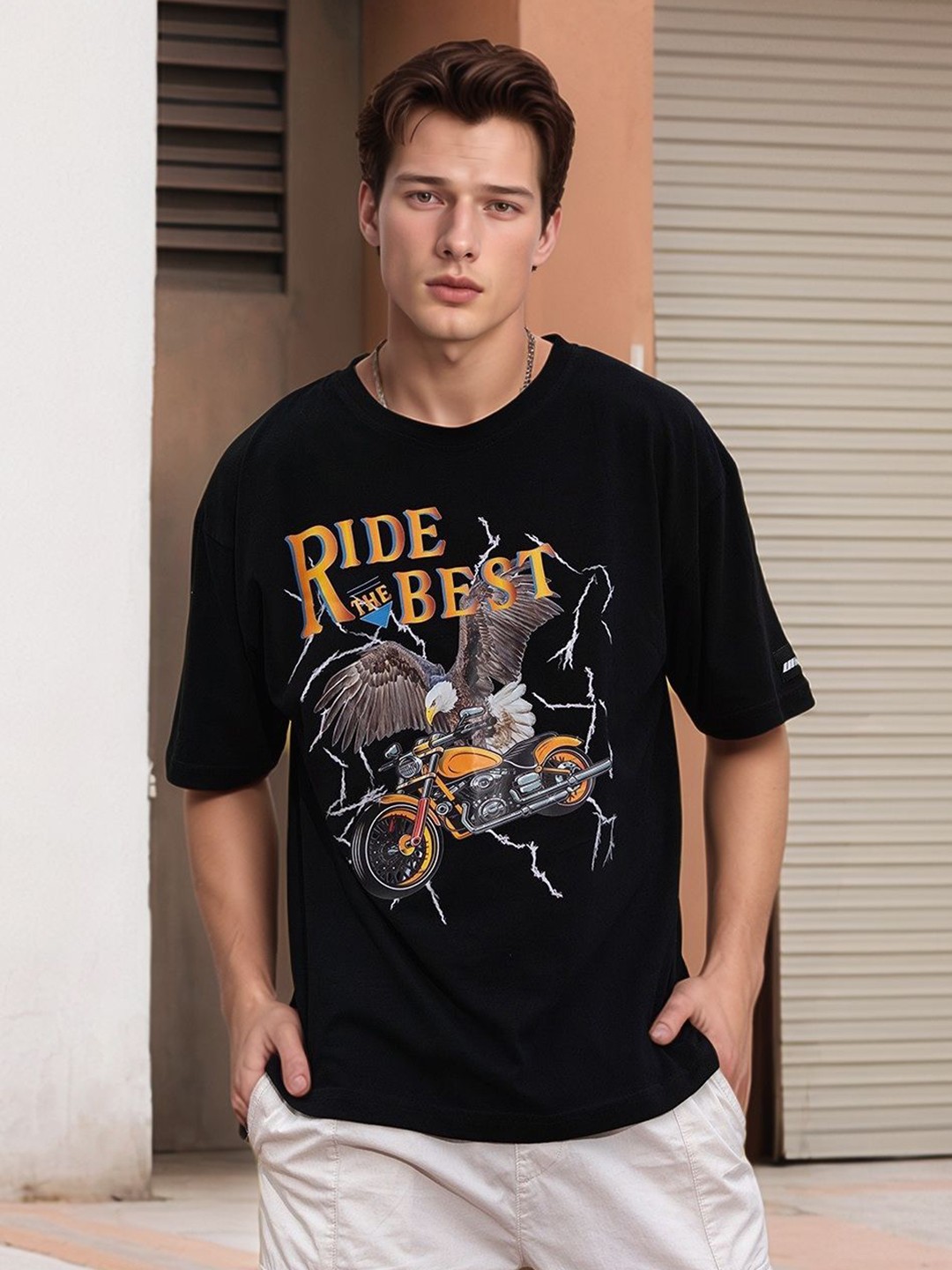 

HERE&NOW Men Graphic Printed Drop-Shoulder Sleeves Relaxed Fit Casual T-shirt, Black