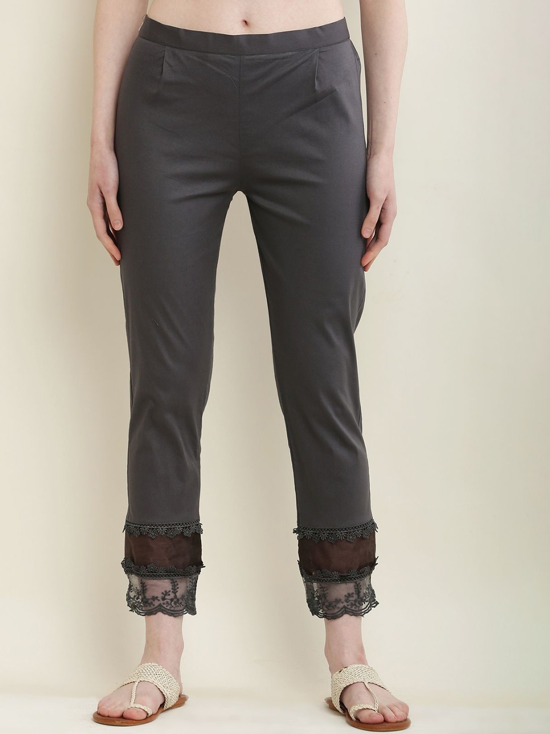 

Sellingsea Women Pleated Trousers, Grey