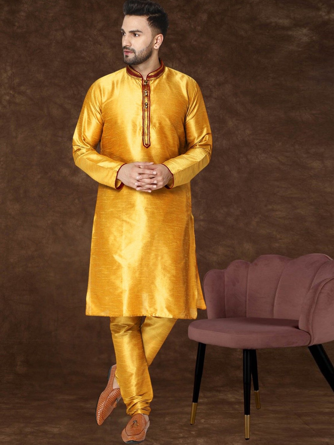 

Moda Rapido Mandarin Collar Straight Kurta With Pyjama, Gold