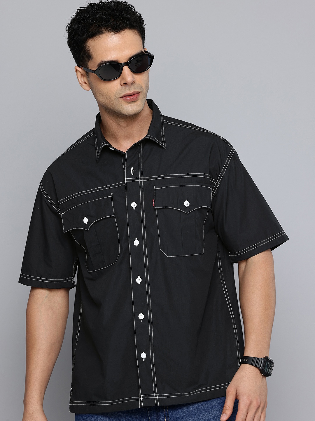 

Levis Relaxed Fit Drop-Shoulder Sleeves Pure Cotton Casual Shirt, Black