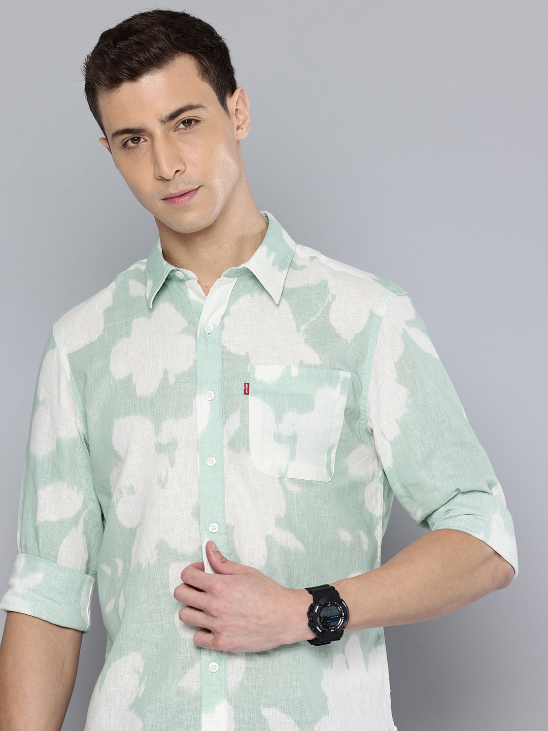 

Levis Slim Fit Dyed Linen Cotton Casual Shirt, Green
