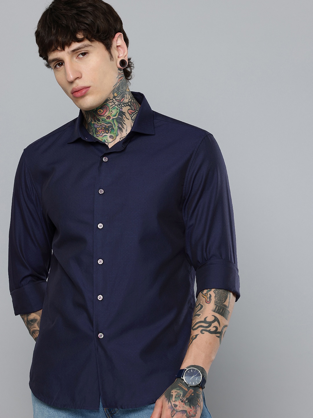 

Levis Self Design Slim Fit Textured Casual Shirt, Navy blue