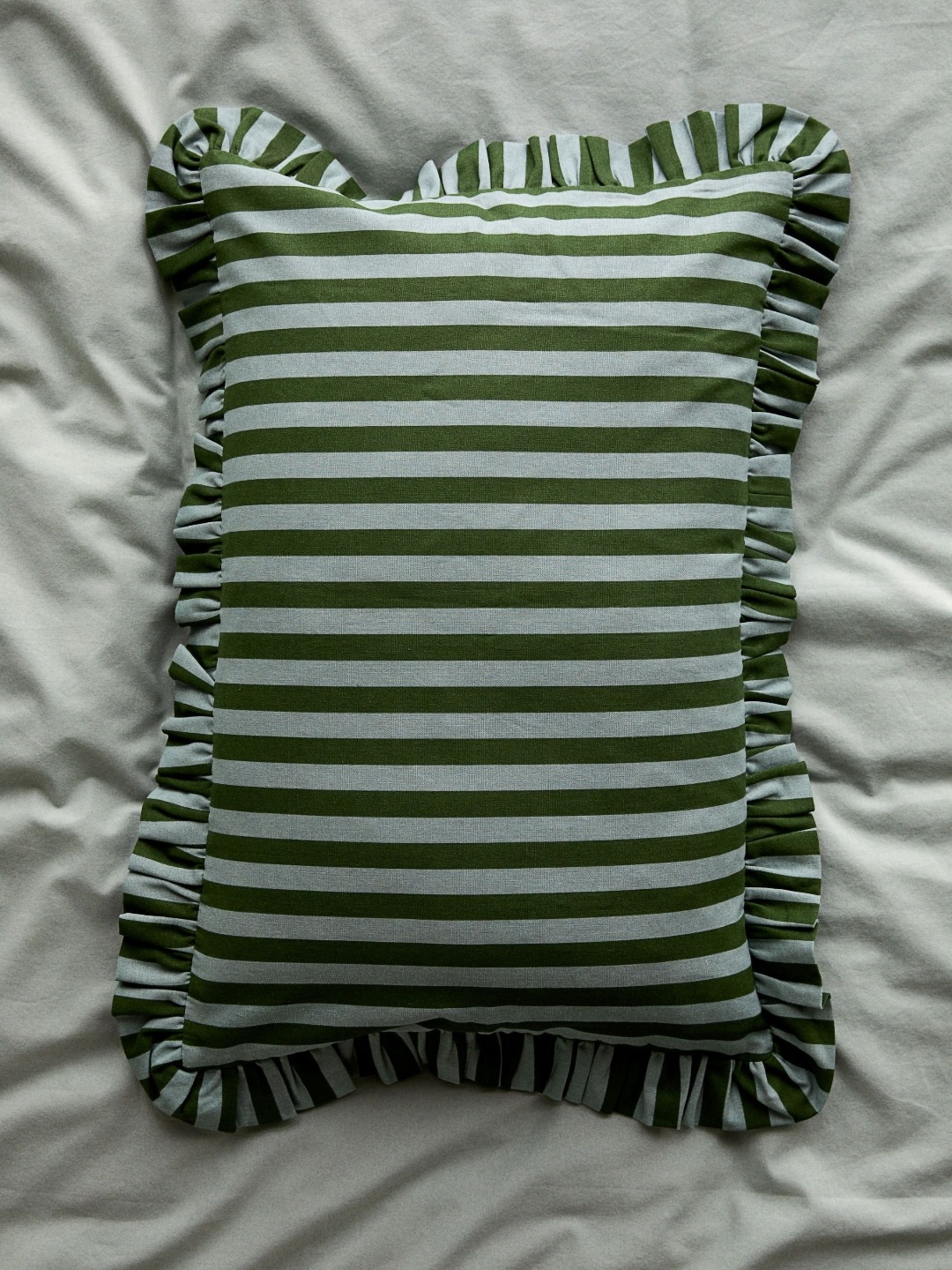 

H&M Green Frill-Trimmed Cotton Cushion Cover