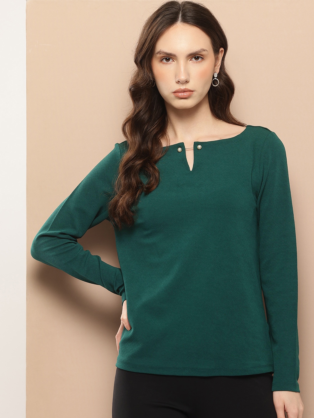 

her by invictus Keyhole Neck Formal Top, Green