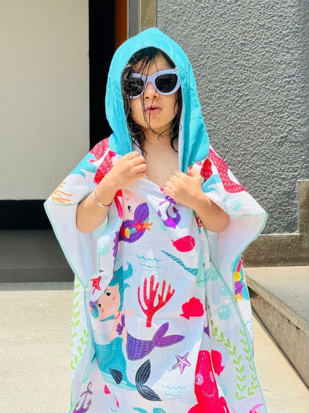 

Famyo Green Mermaid & Friends Design Poncho Towel for Kids (1-7 years), Blue