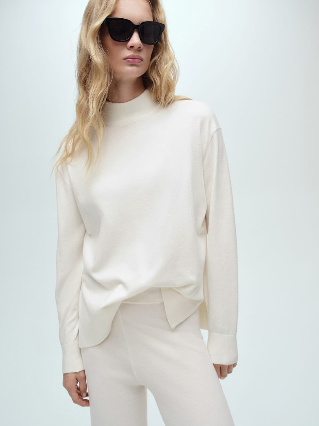 

MANGO Women High Neck Pullover, White