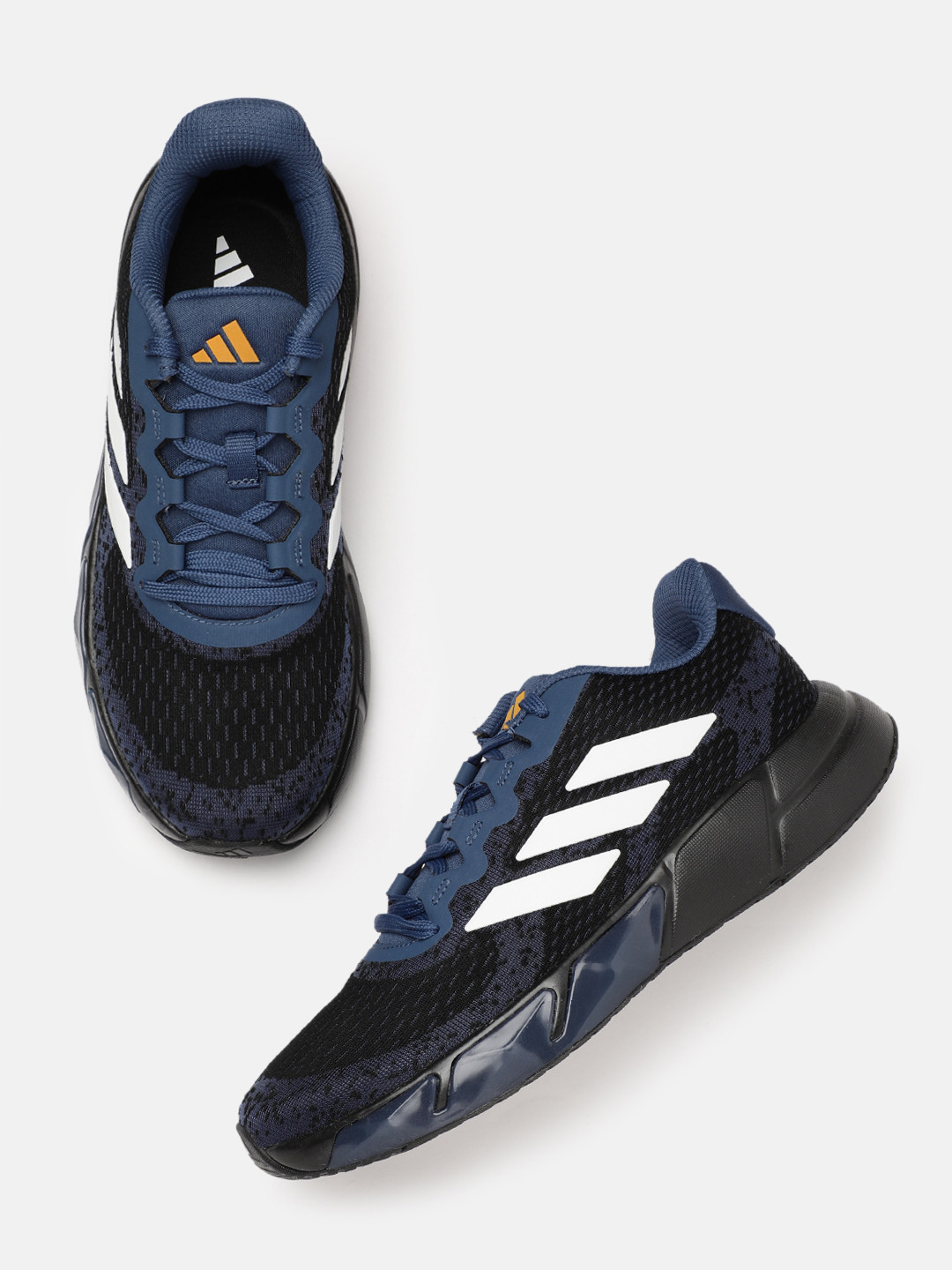 

ADIDAS Men Fwd Motion Running Shoes, Black