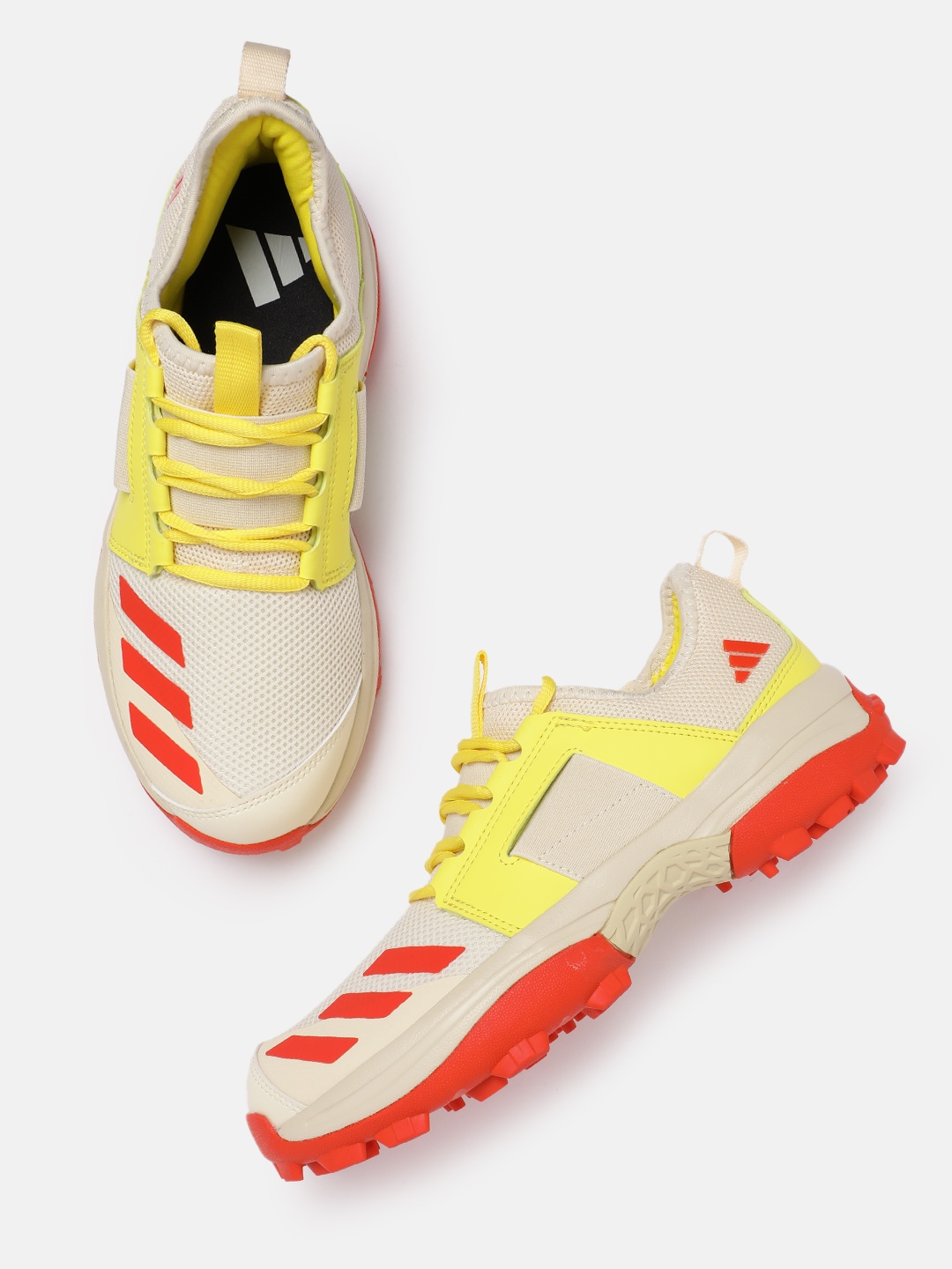 

ADIDAS Men Cricup 23 Cricket Shoes, Cream