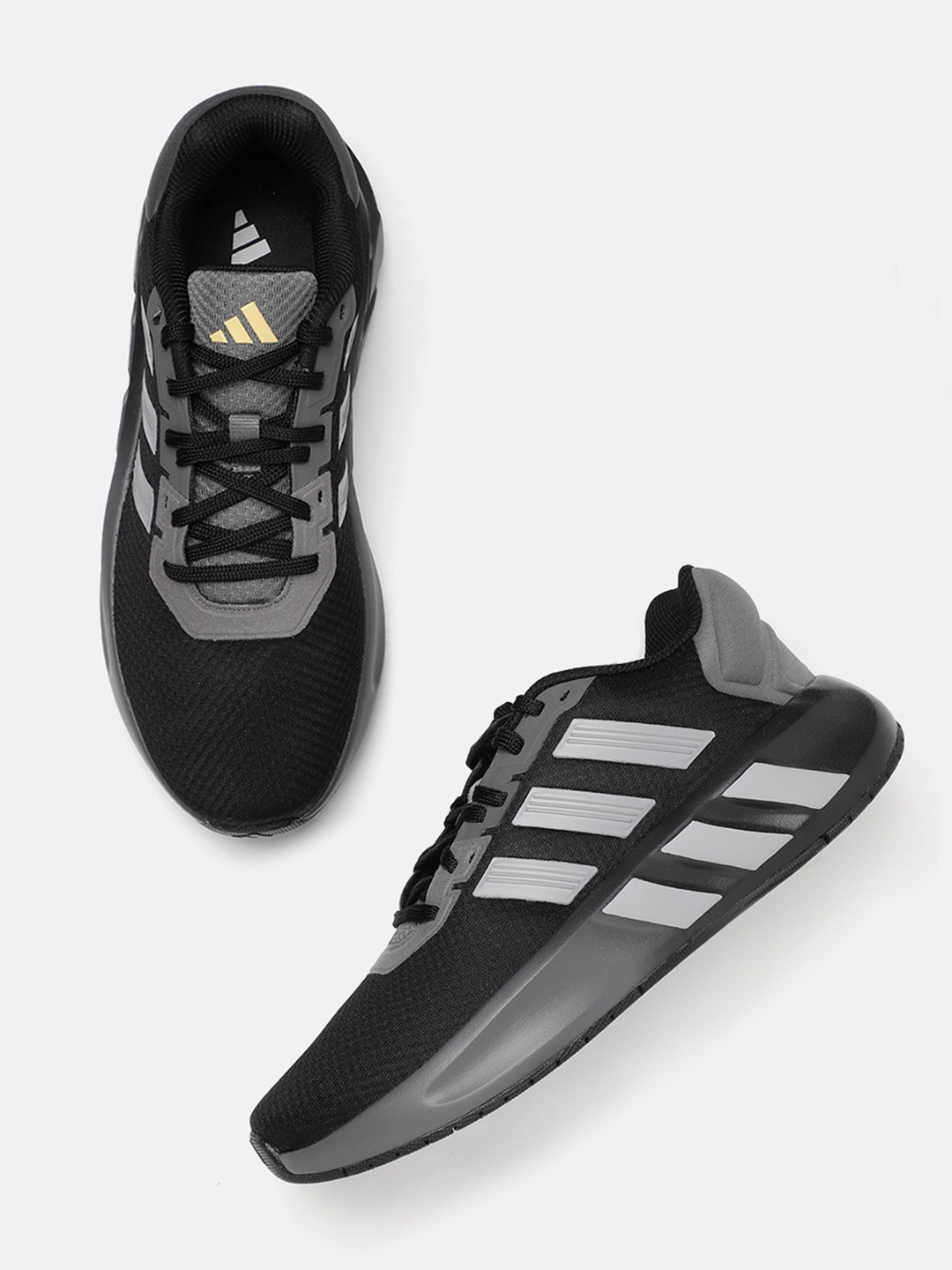 

ADIDAS Men Woven Design Vent-Shade Running Shoes, Black